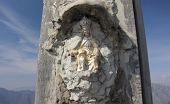 34 Nella croce. Madonna della Cornabusa